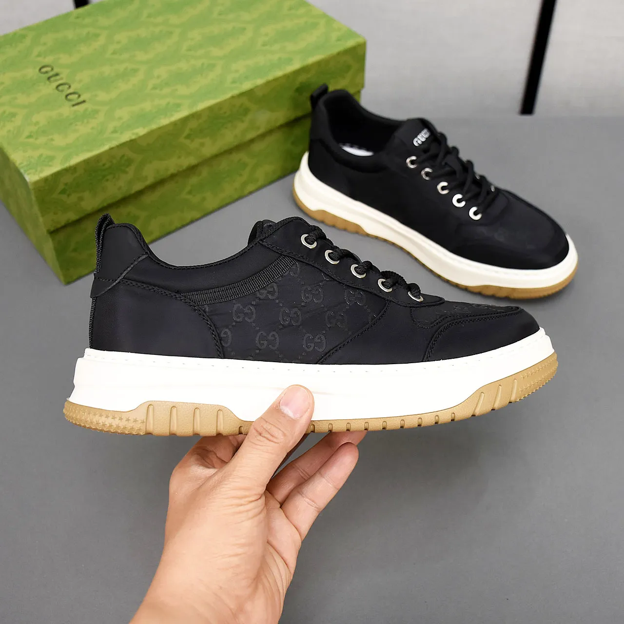 PP400👟👟👟Gucci【Gucci】Fashionable lace-up cloth shoes, uppers made of breathable fabric, rubber foam soles, men's size 39-44.